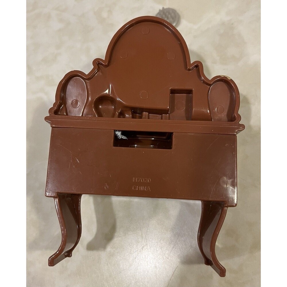 Vtg FISHER PRICE LOVING FAMILY DOLLHOUSE FURNITURE 2004 2006 6 Pcs VGUC Sink Bed - Picture 3 of 15